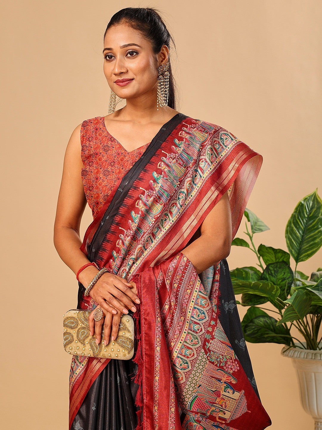 Luxurious Black Birds Digital Print Tussar Silk Saree With Temple Motif Pallu & Zari Weaving Border - Image 2