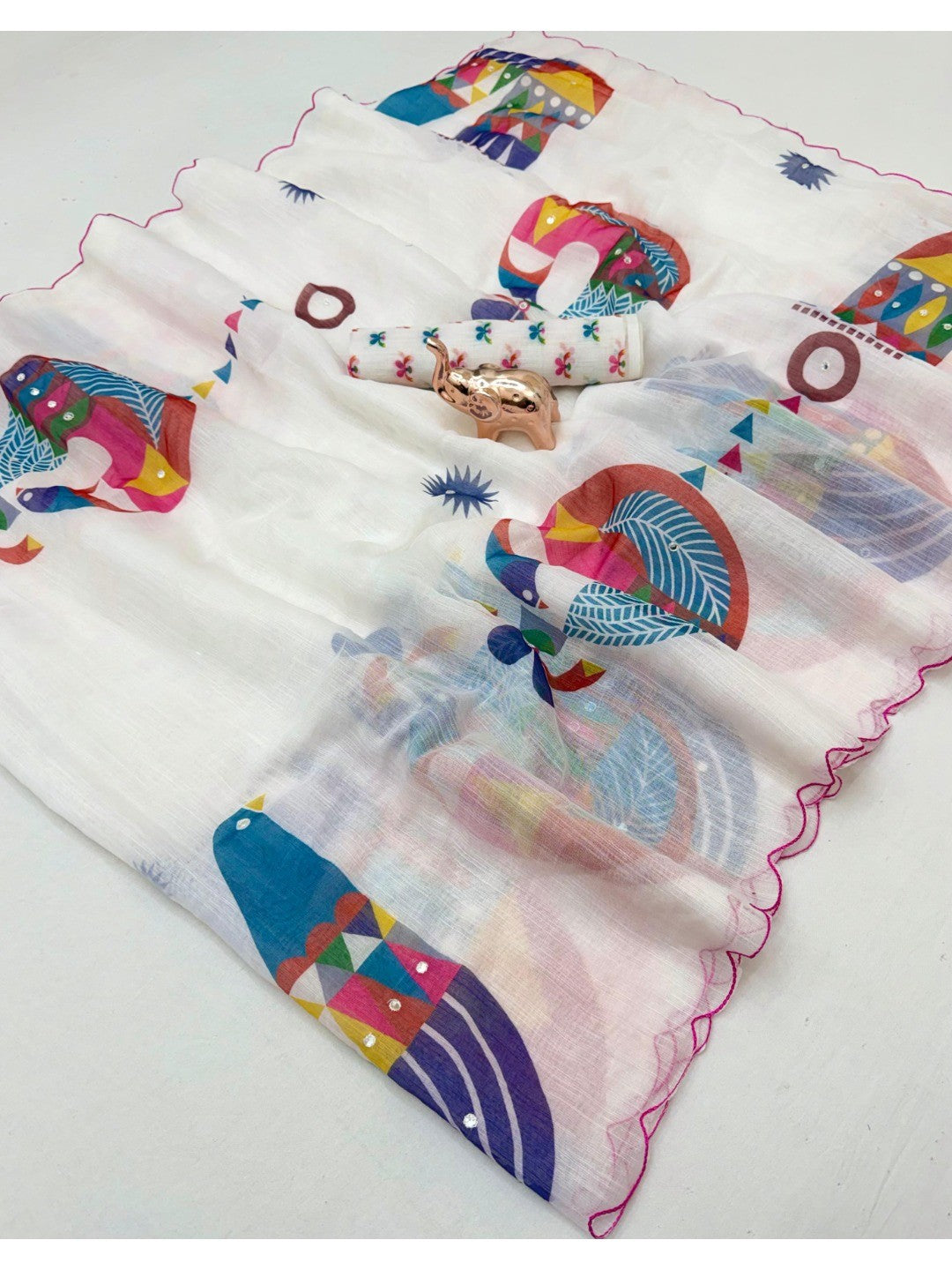 Stylish White Linen Saree with Multicolor Printed Motifs Minimal Elegant Look - Image 3
