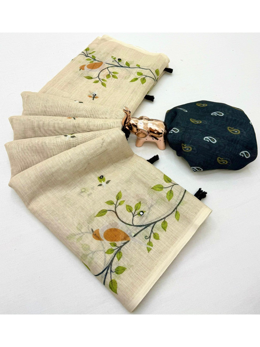 Stylish Cream Linen Saree with Multicolor Printed Motifs Minimal Elegant Look - Image 4