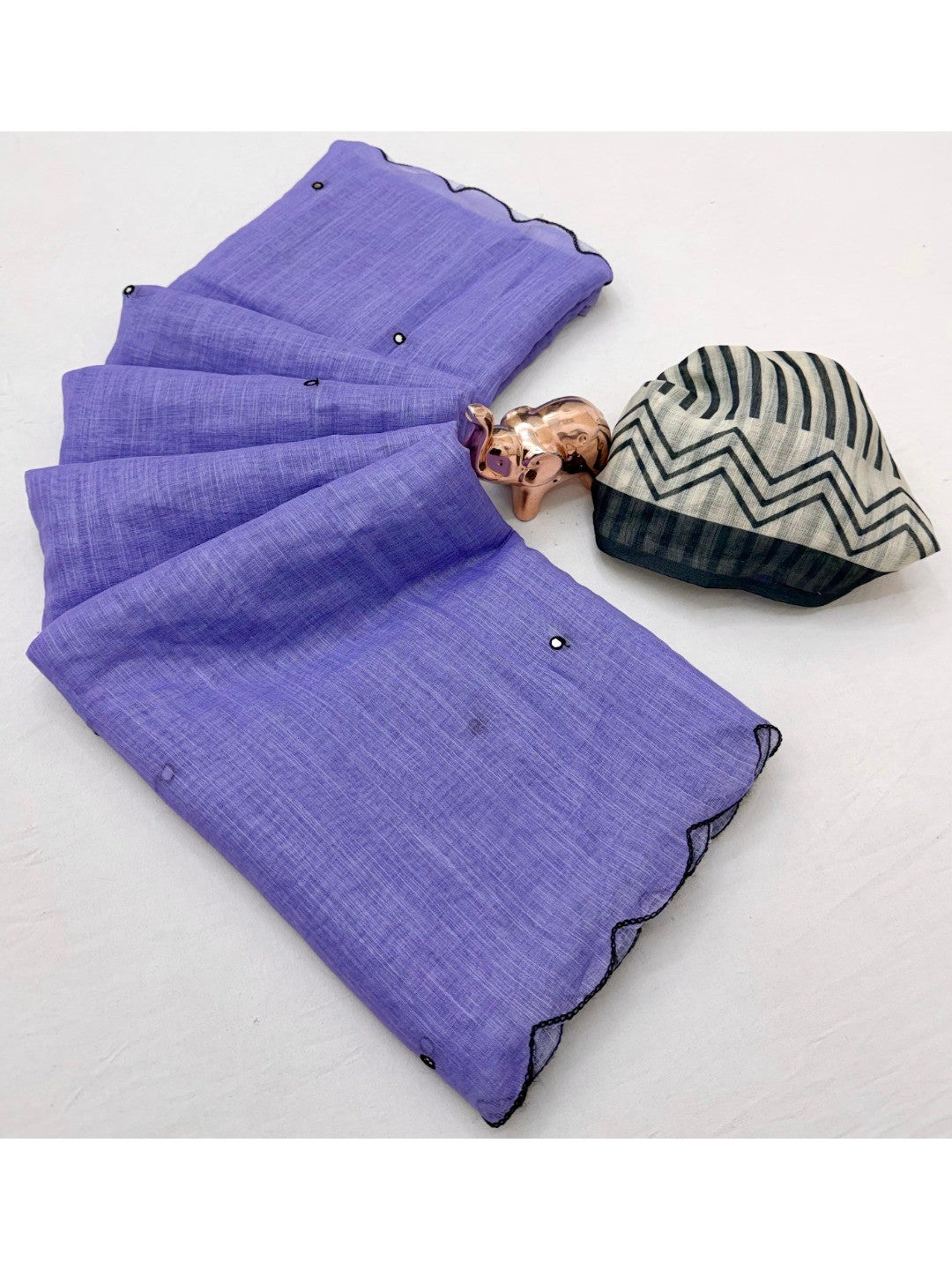 Stylish Lavender Linen Saree with Multicolor Printed Motifs Minimal Elegant Look - Image 2