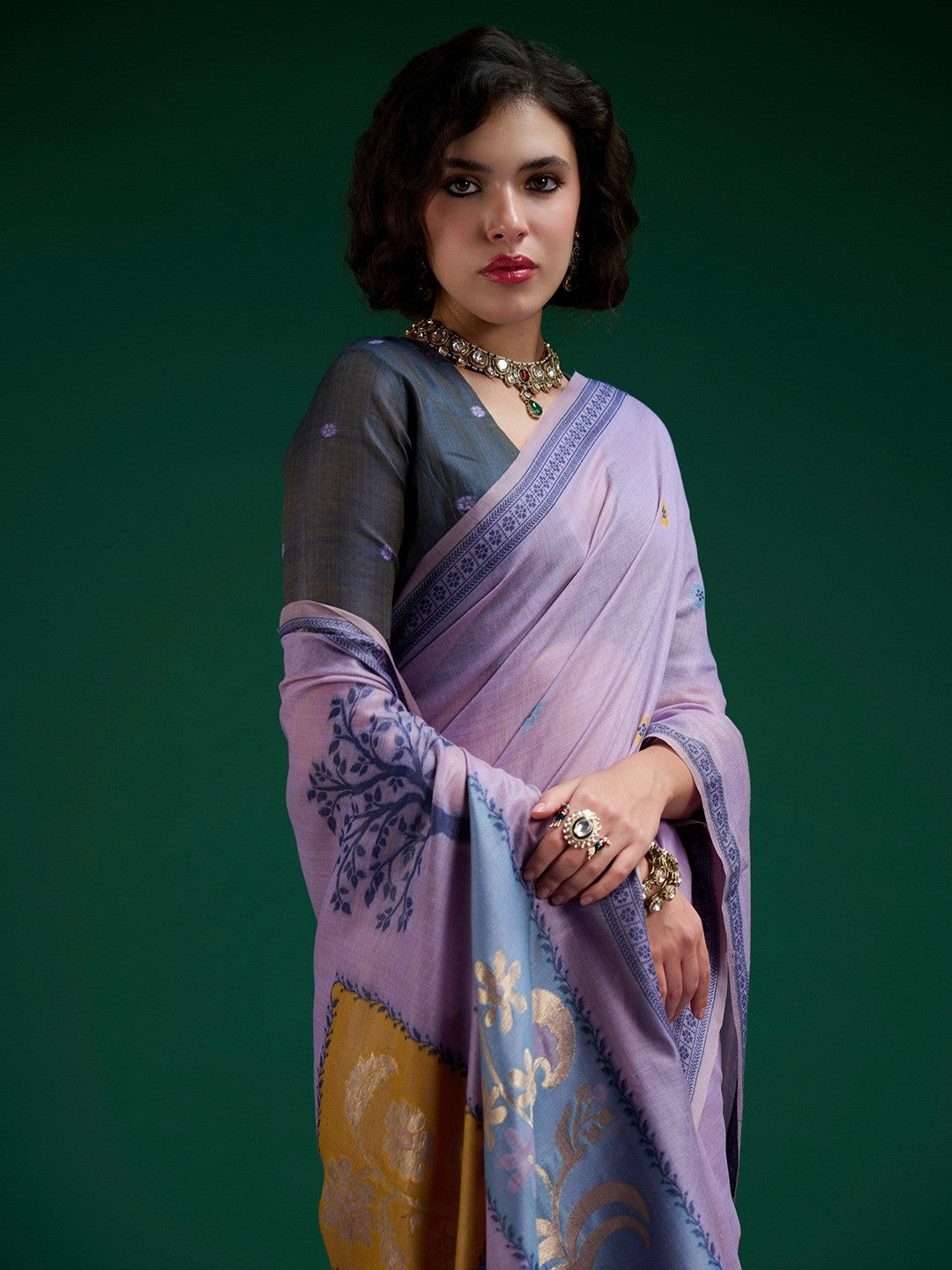 Designer Light Lavender Jamdani Cotton Silk Saree With Floral Zari Weaving & Tassel Pallu - Image 2