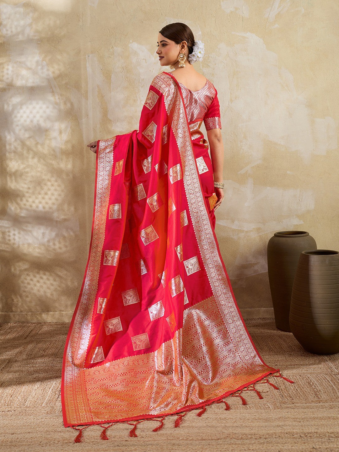 Designer Red Peacock & Floral Motif Silk Blend Saree Crafted With Elegant Zari Weaving Work - Image 4