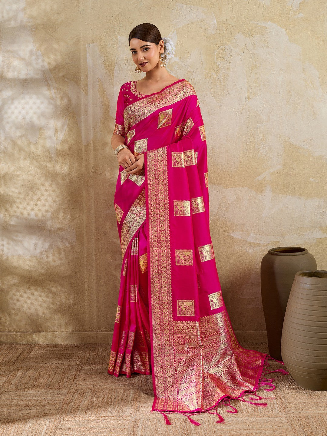 Elegant Magenta Silk Blend Zari Work Saree for Festive Occasions - Image 1