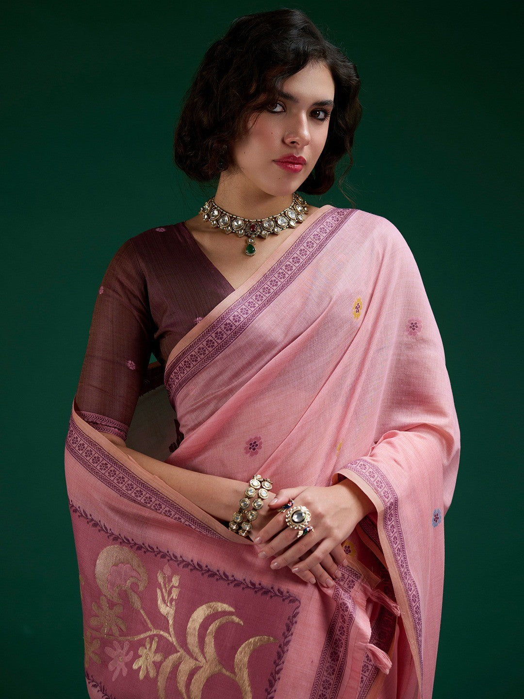 Designer Pink Jamdani Cotton Silk Saree With Floral Zari Weaving & Tassel Pallu - Image 2