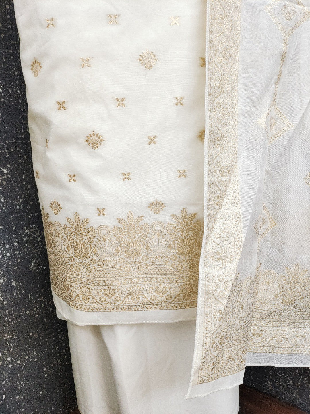 Elegant White Banarasi Silk Dress Material with Zari Work - Image 4