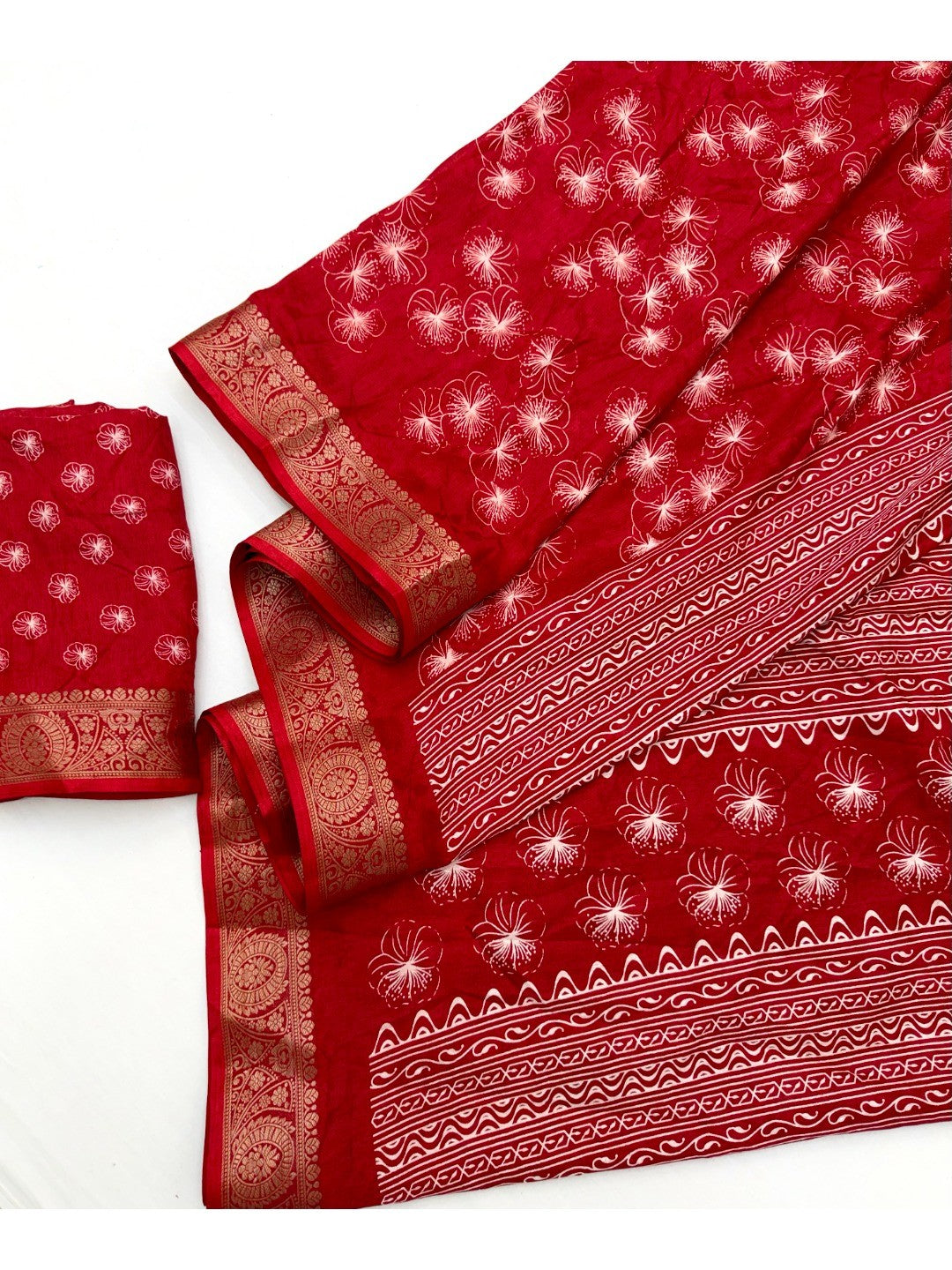 Elegant Red Dola Silk Saree with Digital Print and Zari Border - Image 3