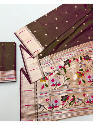 Traditional Mehendi Green Floral Zari Weaving Silk Paithani Saree With Intricate Designer Pallu - Image 2