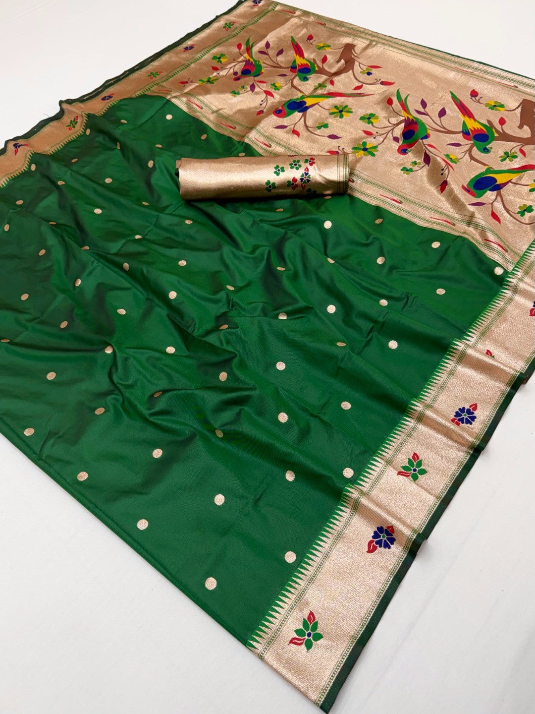 Classic Green Zari Woven Banarasi Silk Paithani Saree With Floral Border & Parrot Motif Pallu - Image 2