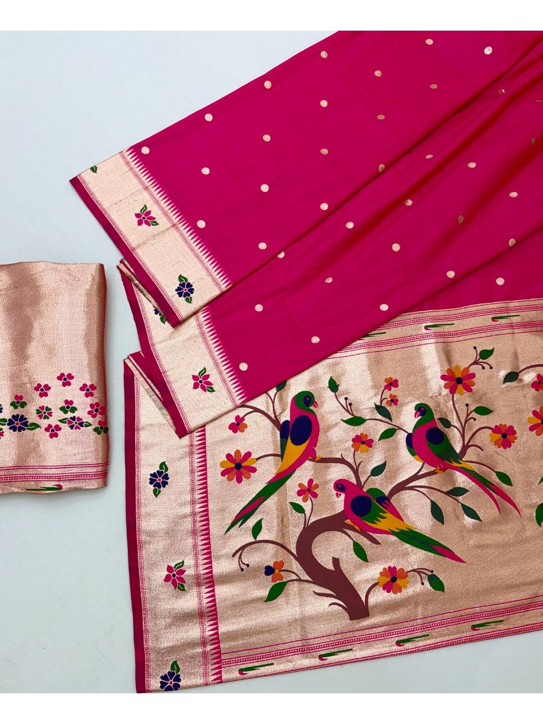Classic Pink Zari Woven Banarasi Silk Paithani Saree With Floral Border & Parrot Motif Pallu - Image 2