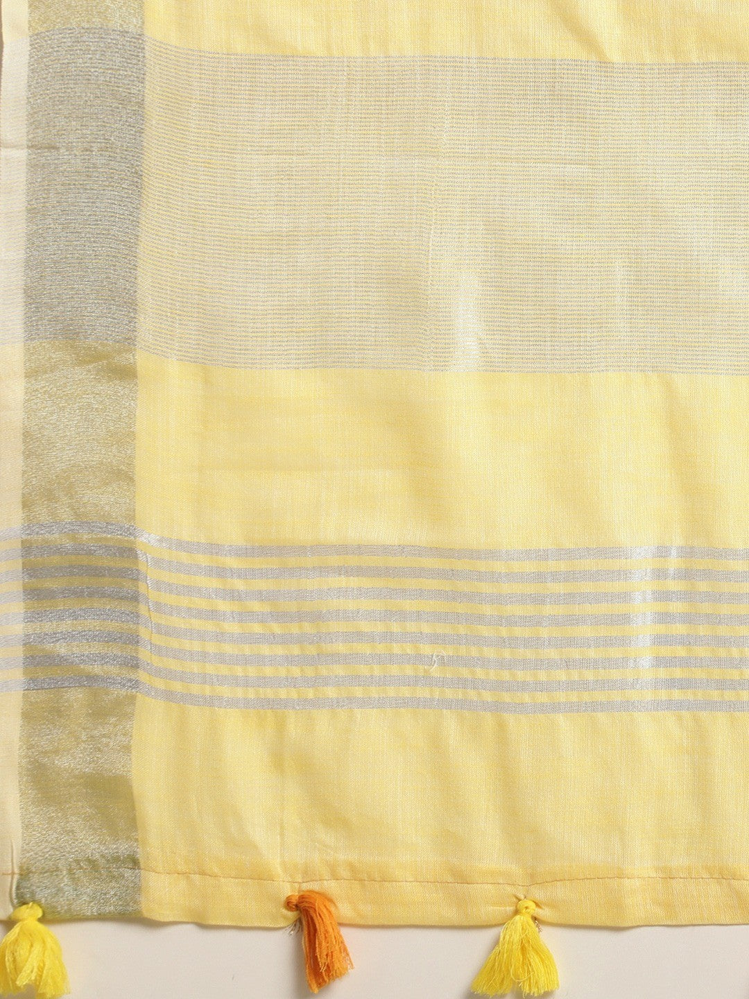 Yellow Linen Saree with Subtle Zari Detailing Lightweight Occasion Wear - Image 2