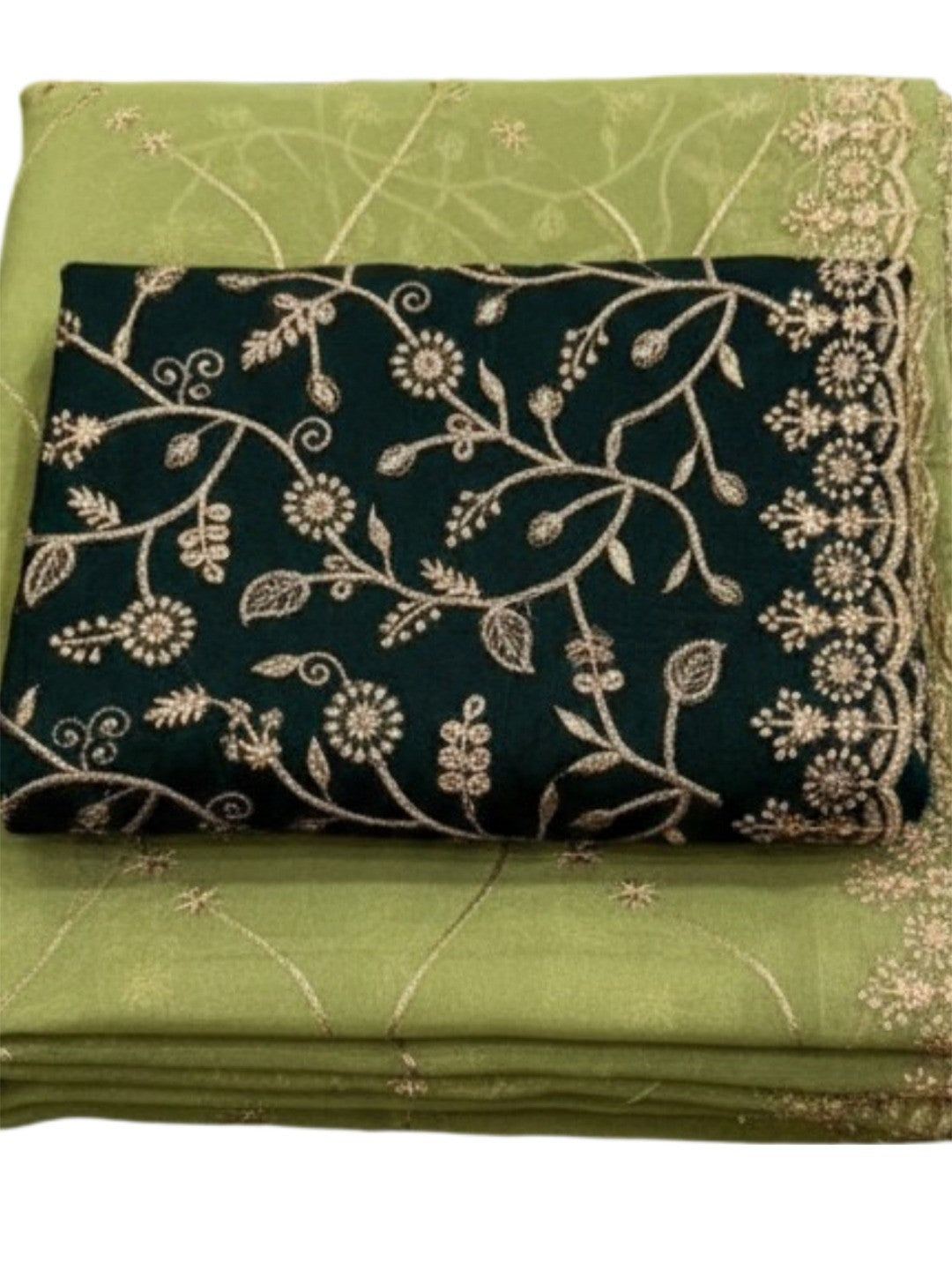 Sophisticated Green Georgette Saree Showcasing Sequins & Golden Thread Embroidery - Image 3