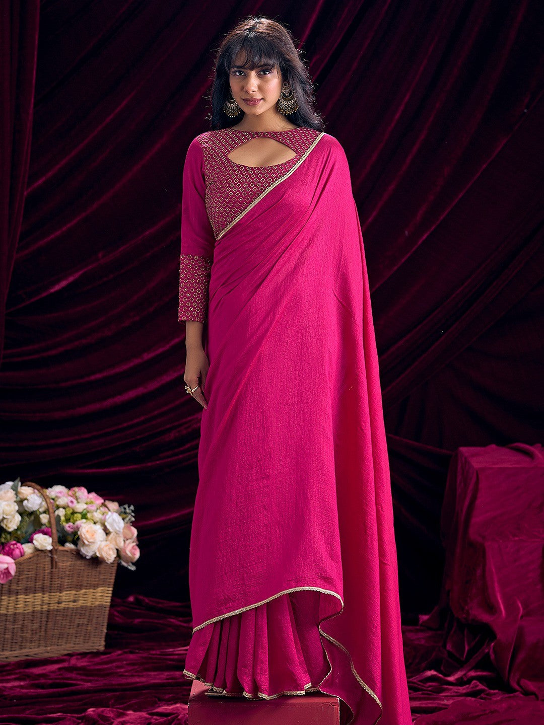 Stylish Pink Solid Art Silk Saree Featuring Lace Border With Embroidered Unstitched Blouse Piece - Image 6