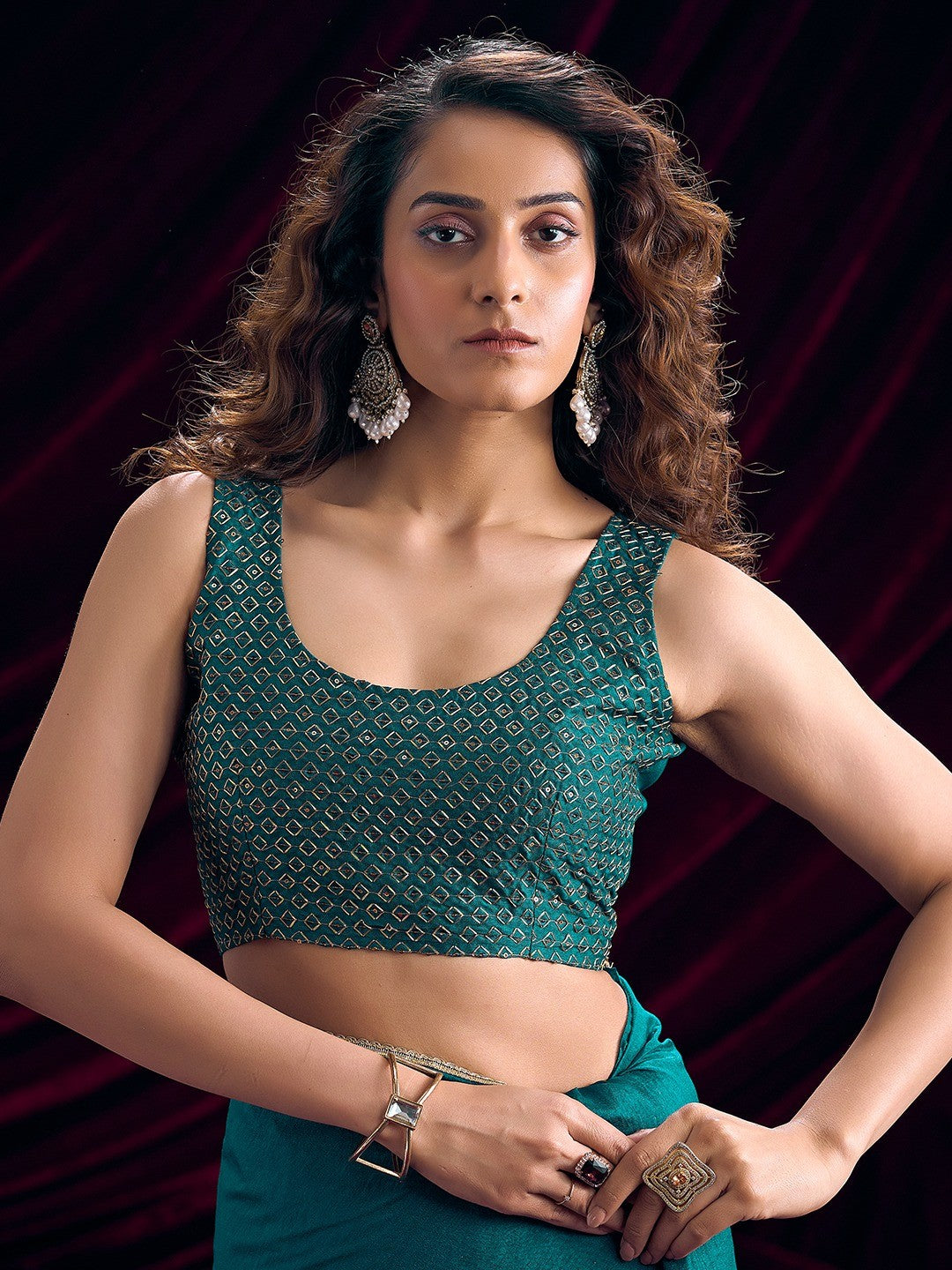 Stylish Teal Solid Art Silk Saree Featuring Lace Border With Embroidered Unstitched Blouse Piece - Image 4