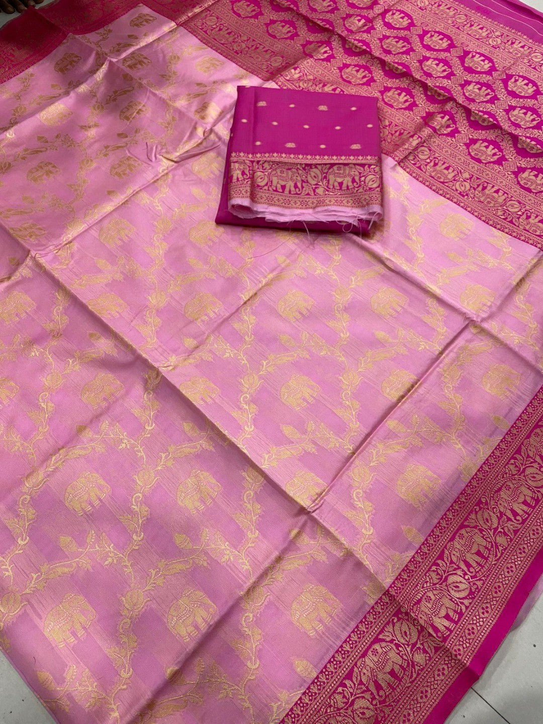 Elegant Pink Silk Blend Woven Zari Saree with Intricate Elephant Motifs - Image 2