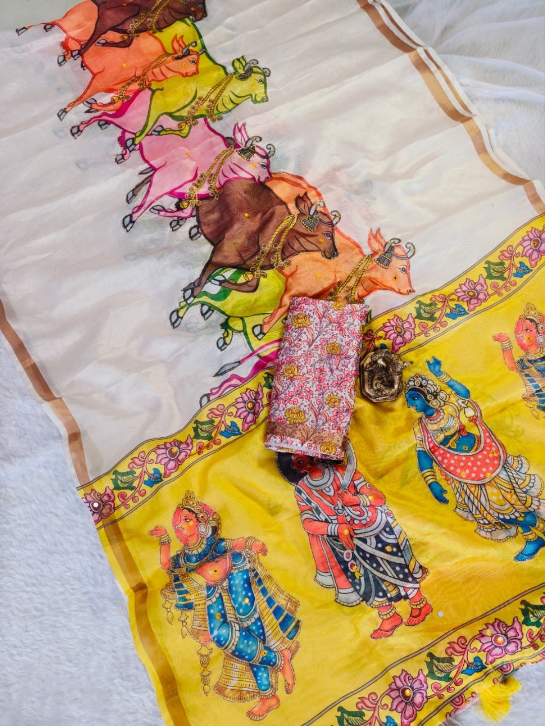 Cream Linen with Vibrant Hand-Painted Folk Art Motifs - Image 2