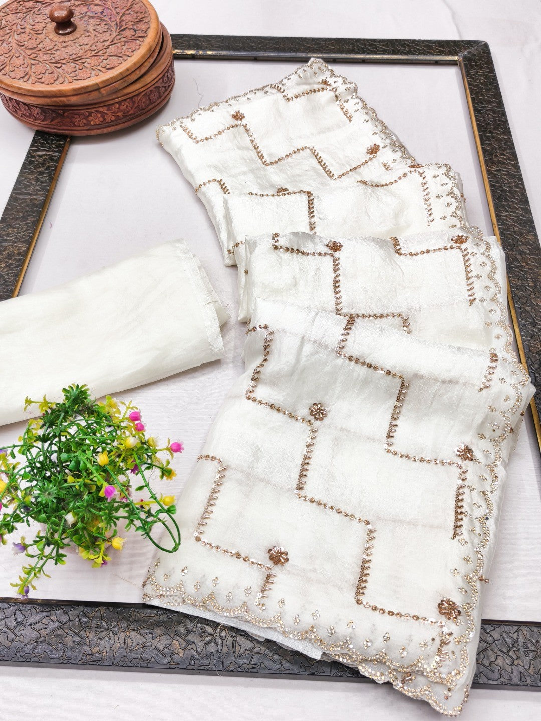 Graceful Offwhite Sequins With Detailed Beads & Stone Work Organza Satin Silk Saree - Image 2