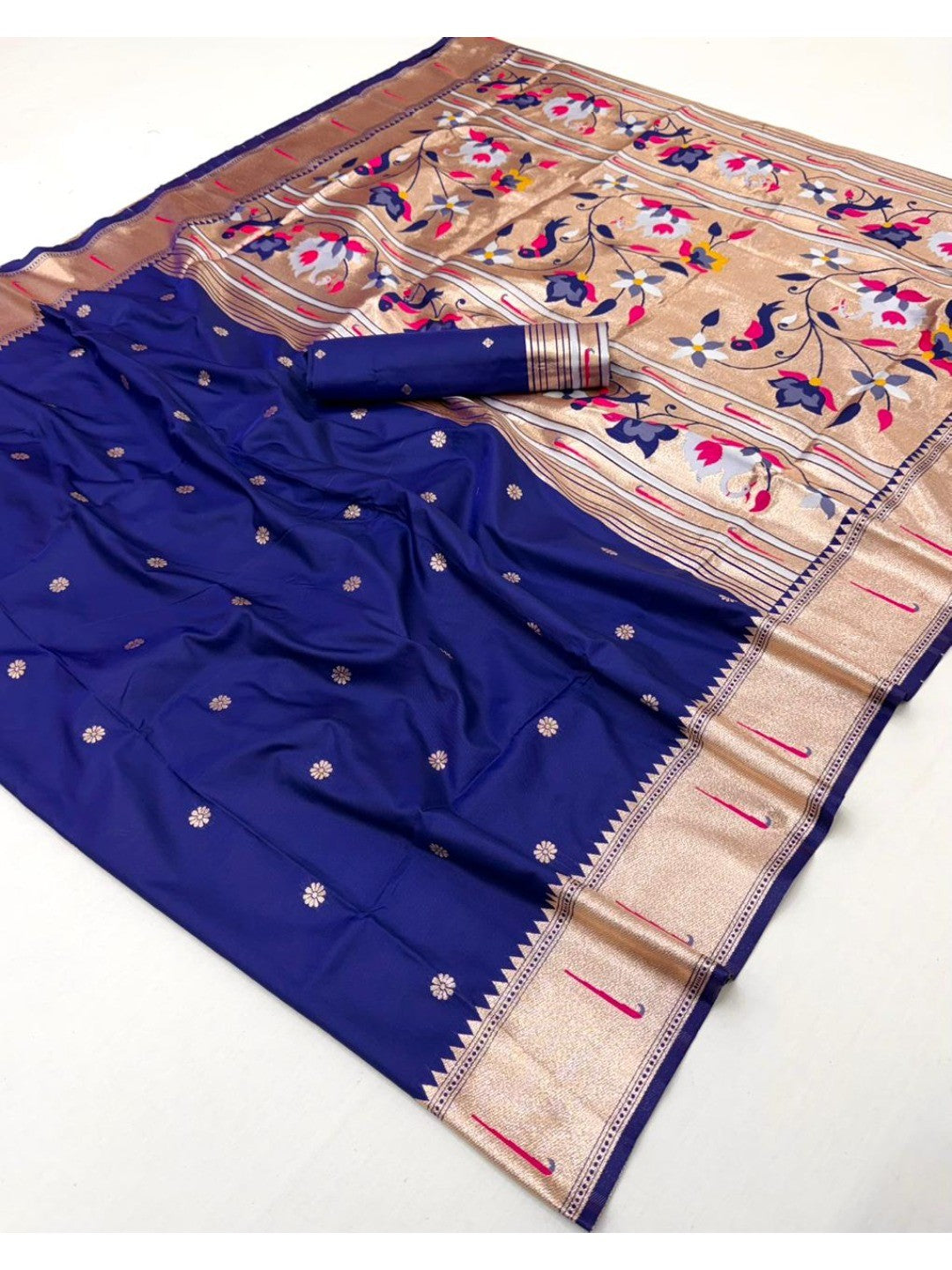 Navy Blue Floral Weaving Banarasi Silk Paithani Saree With Zari Border & Designer Pallu - Image 3