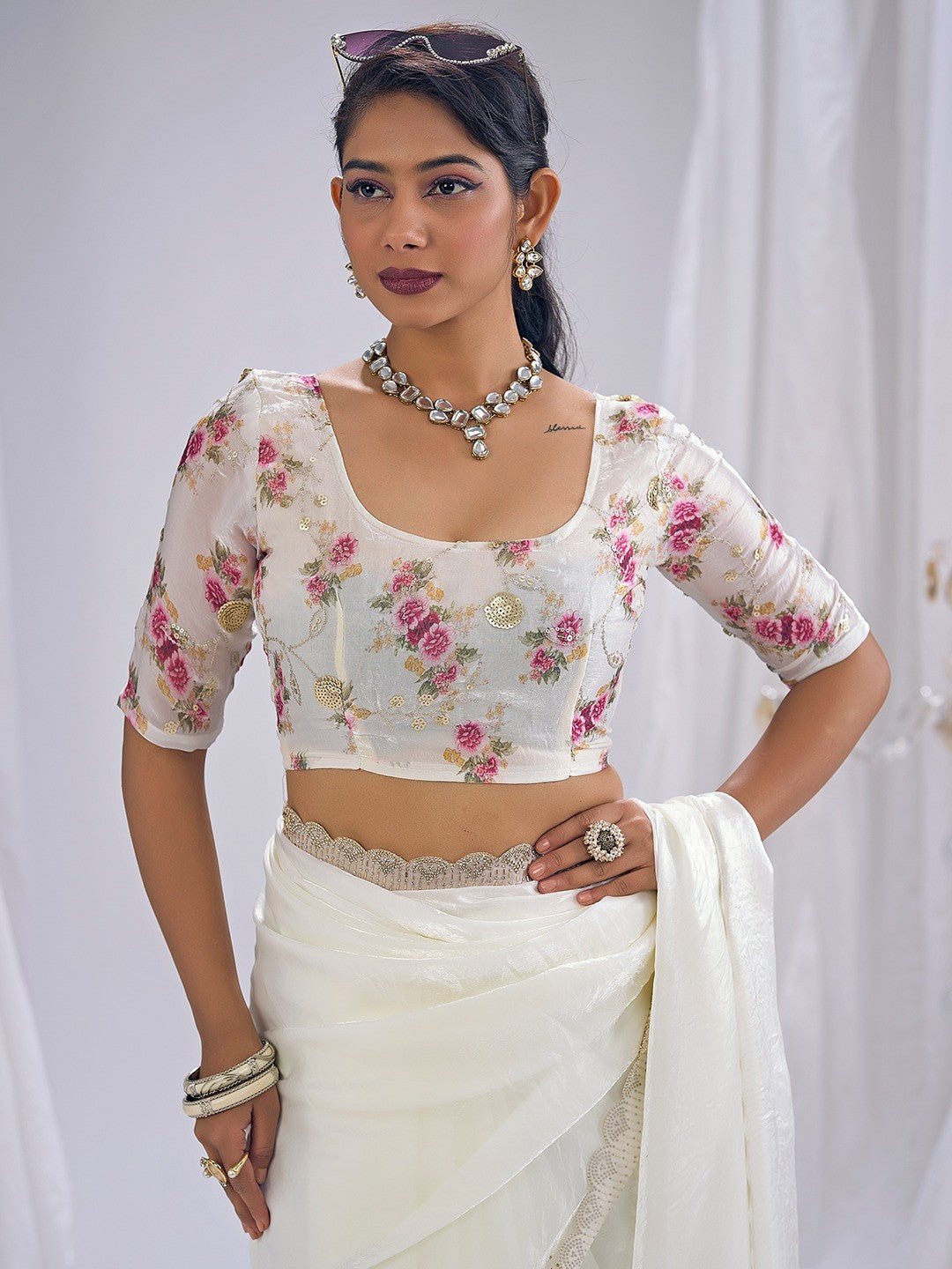 Premium White Art Silk Saree With Stone & Cutdhana Border Embellishment - Image 5