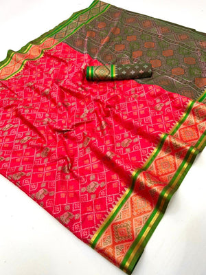 Red Art Silk Patola Weaving Saree with Fancy Pallu and Blouse - Image 2