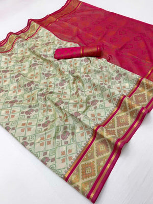 White Art Silk Weaving Patola Saree with Fancy Pallu and Blouse - Image 2