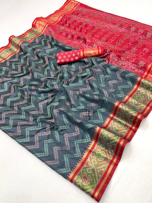 Elegant Grey Art Silk Zig-Zag Patola Weaving Saree with Contrast Red Blouse - Image 2