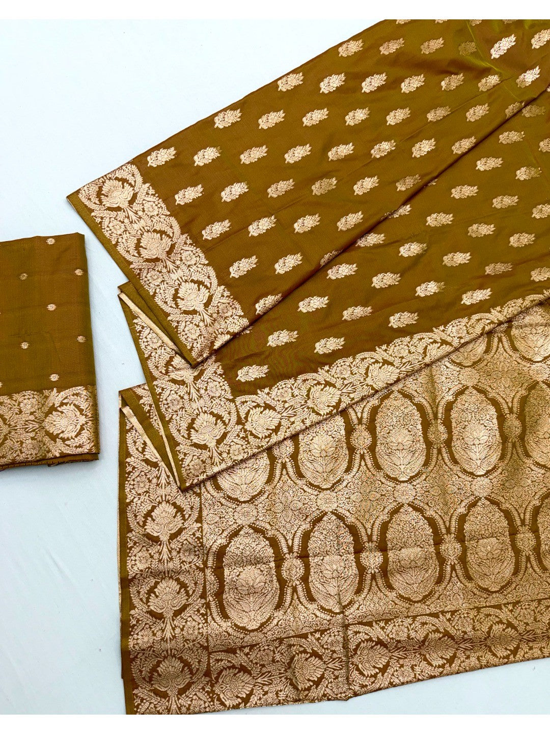 Elegant Dark Mustard Floral Zari Weaving Art Silk Saree With Graceful Traditional Craftsmanship - Image 2