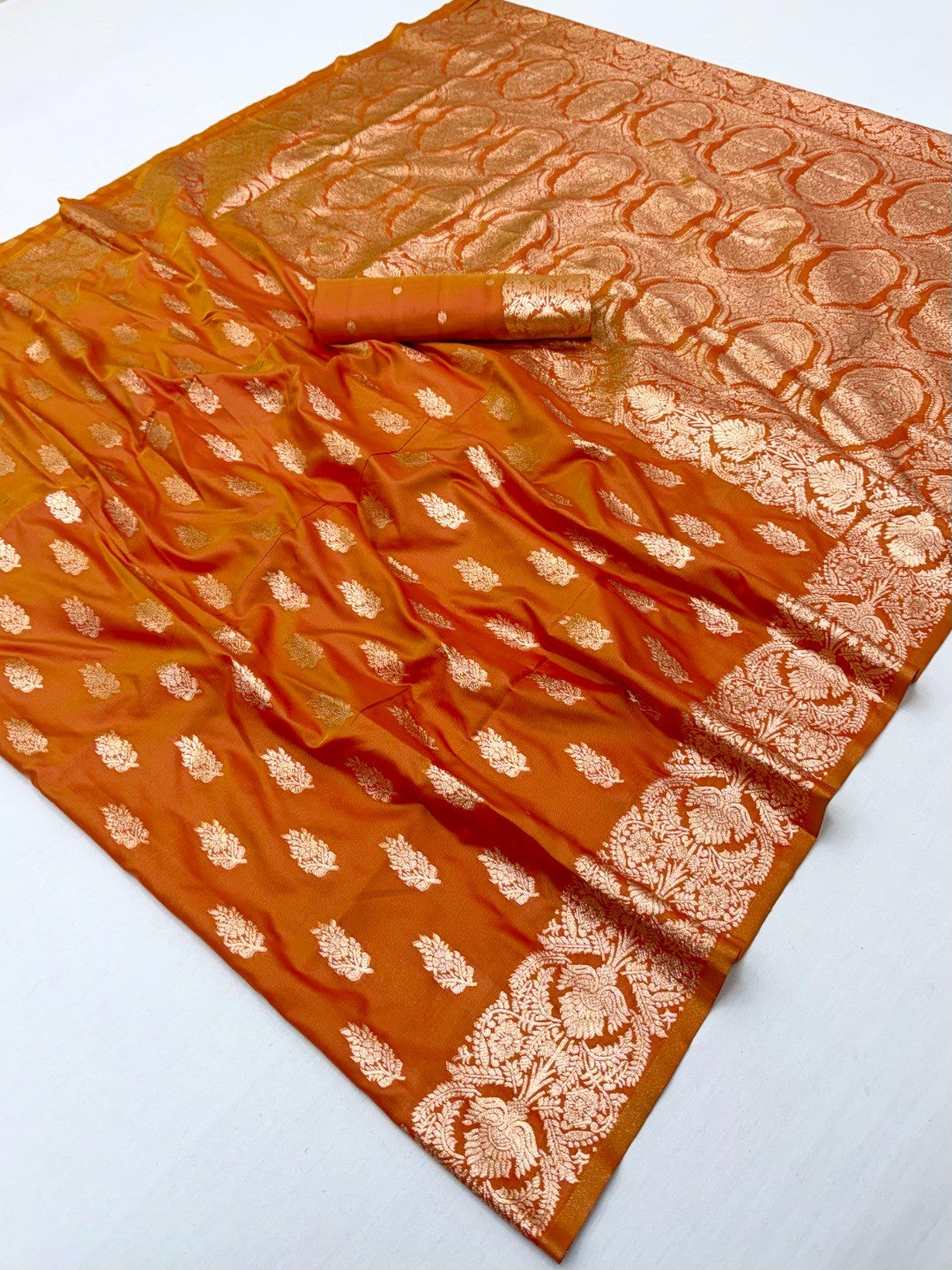 Elegant Orange Floral Zari Weaving Art Silk Saree With Graceful Traditional Craftsmanship - Image 3