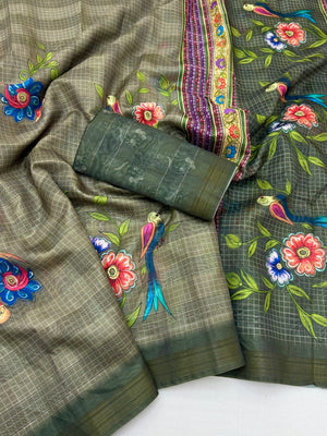 Elegant Green Pure Cotton Saree with Digital Print and Zari Border - Image 2