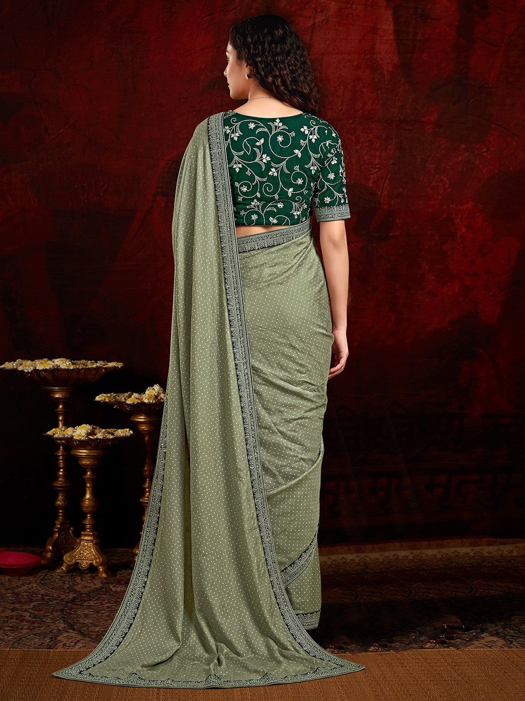 Stylish Green Vichitra Silk Saree Highlighted With Foil Print & Elegant Embroidered Border - Image 4