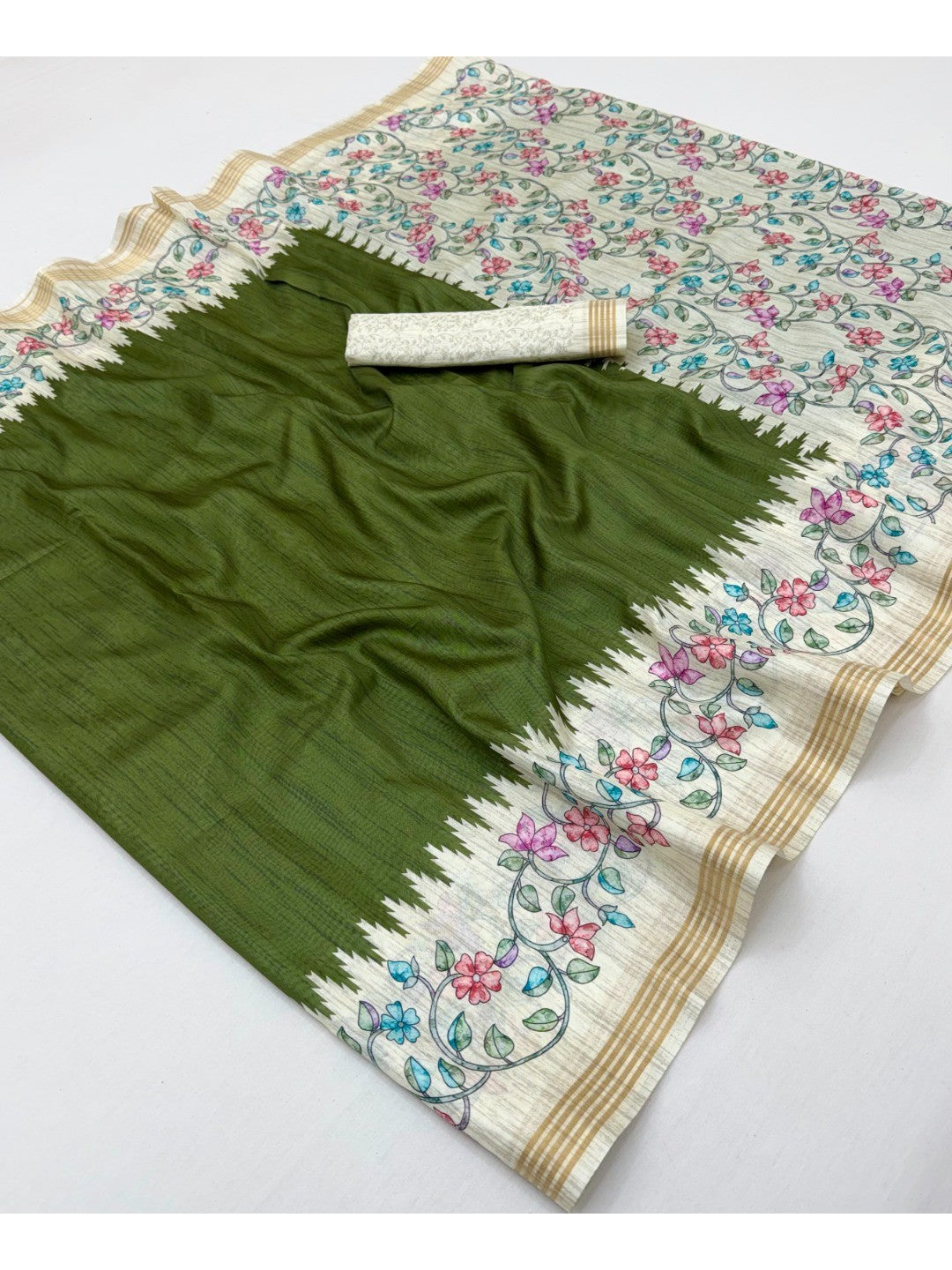 Luxurious Green Floral Digital Print Dola Silk Saree With Stylish Designer Work - Image 2