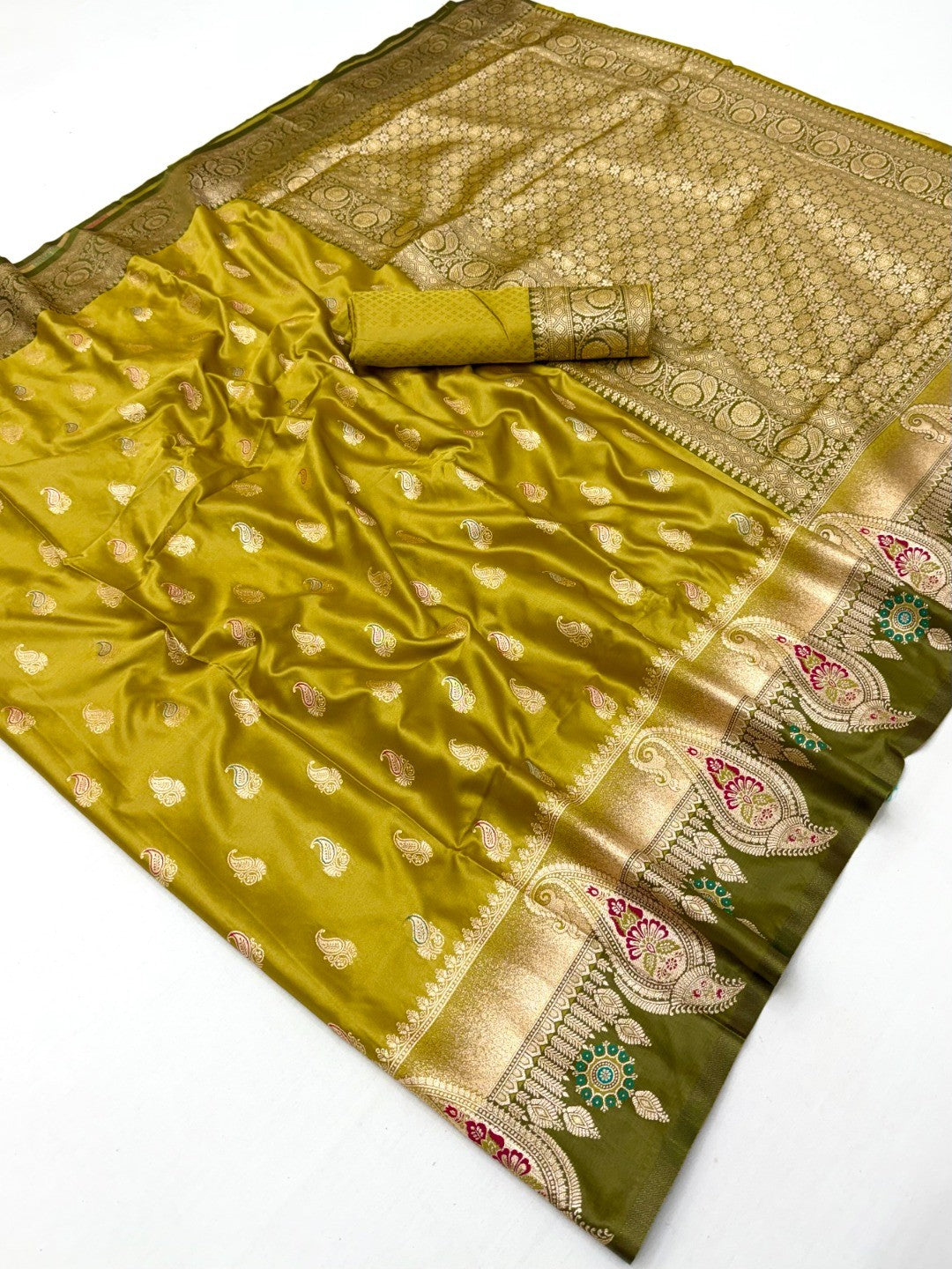 Elegant Green Satin Silk Saree with Intricate Zari Weaving and Paisley Motifs - Image 2
