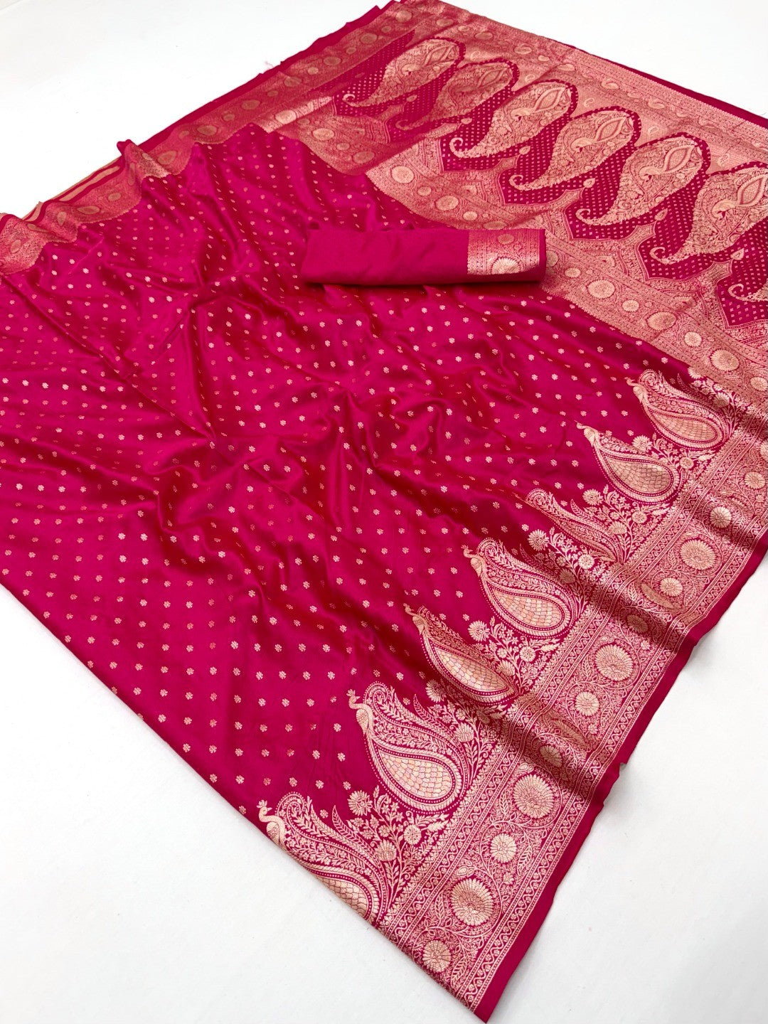 Magenta Satin Saree with Elegant Paisley Zari Weaving - Image 2