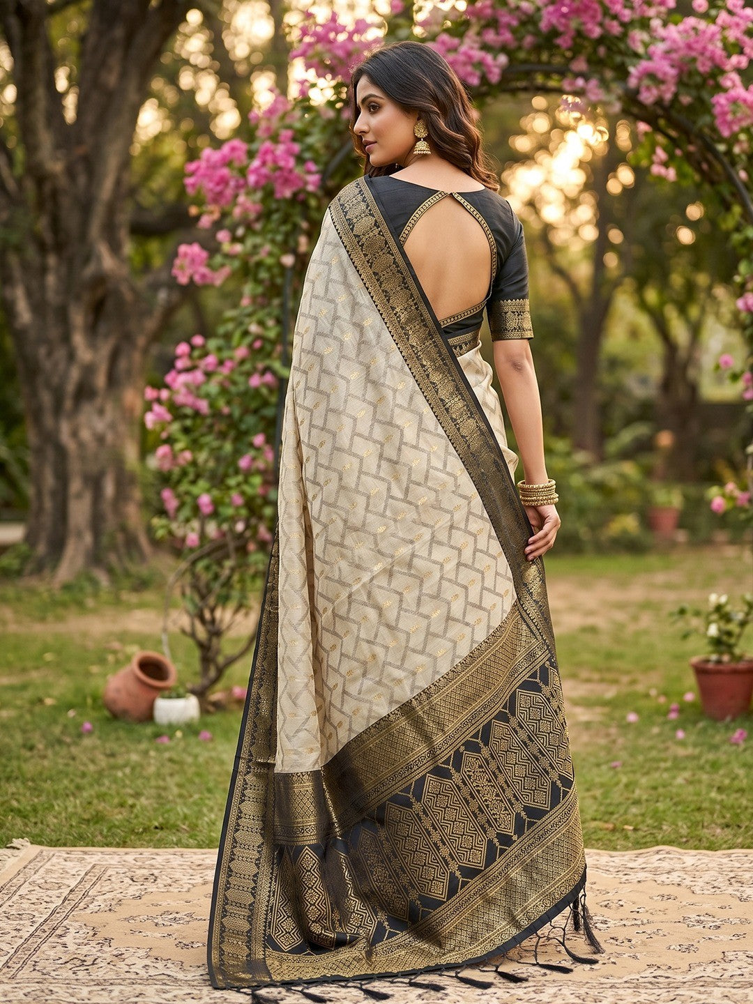 Chikoo Geometric Pattern Zari Weaving Cotton Silk Saree With Elegant Tassel Pallu Work - Image 3