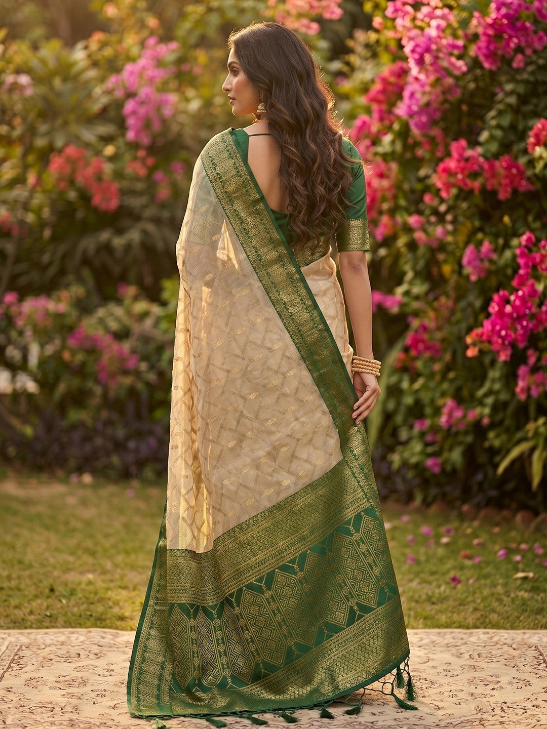 Graceful Chikoo Cotton Silk Saree With Intricate Geometric Zari Weaving & Contrast Green Border Pallu - Image 3