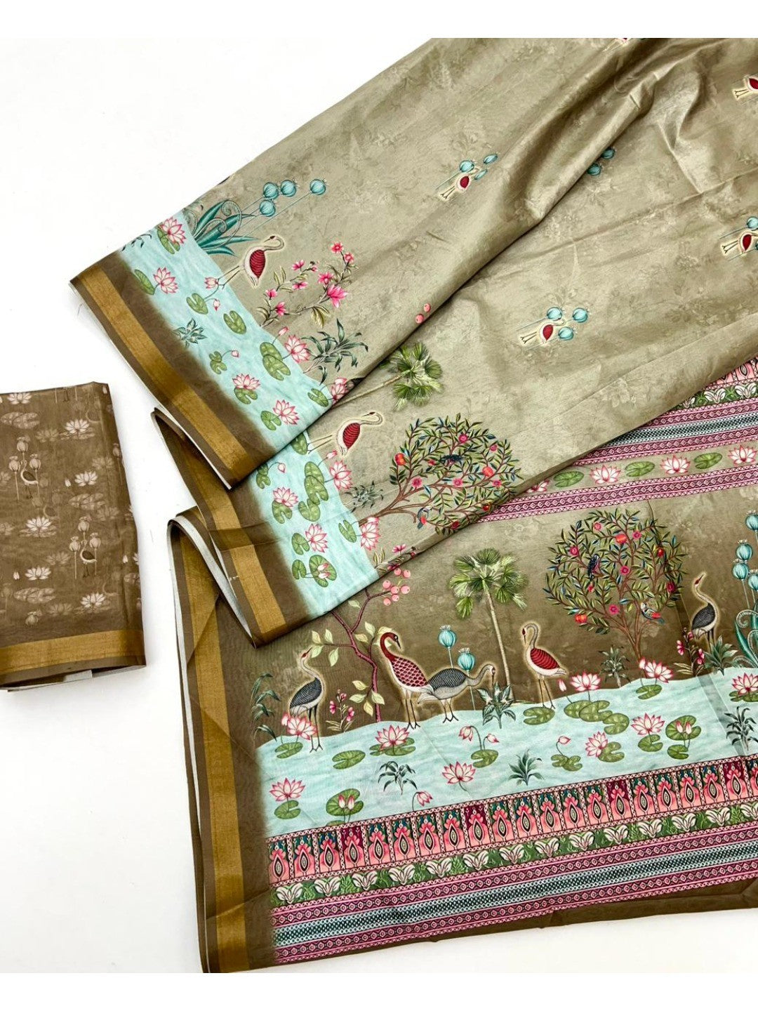Elegant Olive Dola Silk Saree with Digital Print and Zari Border - Image 3