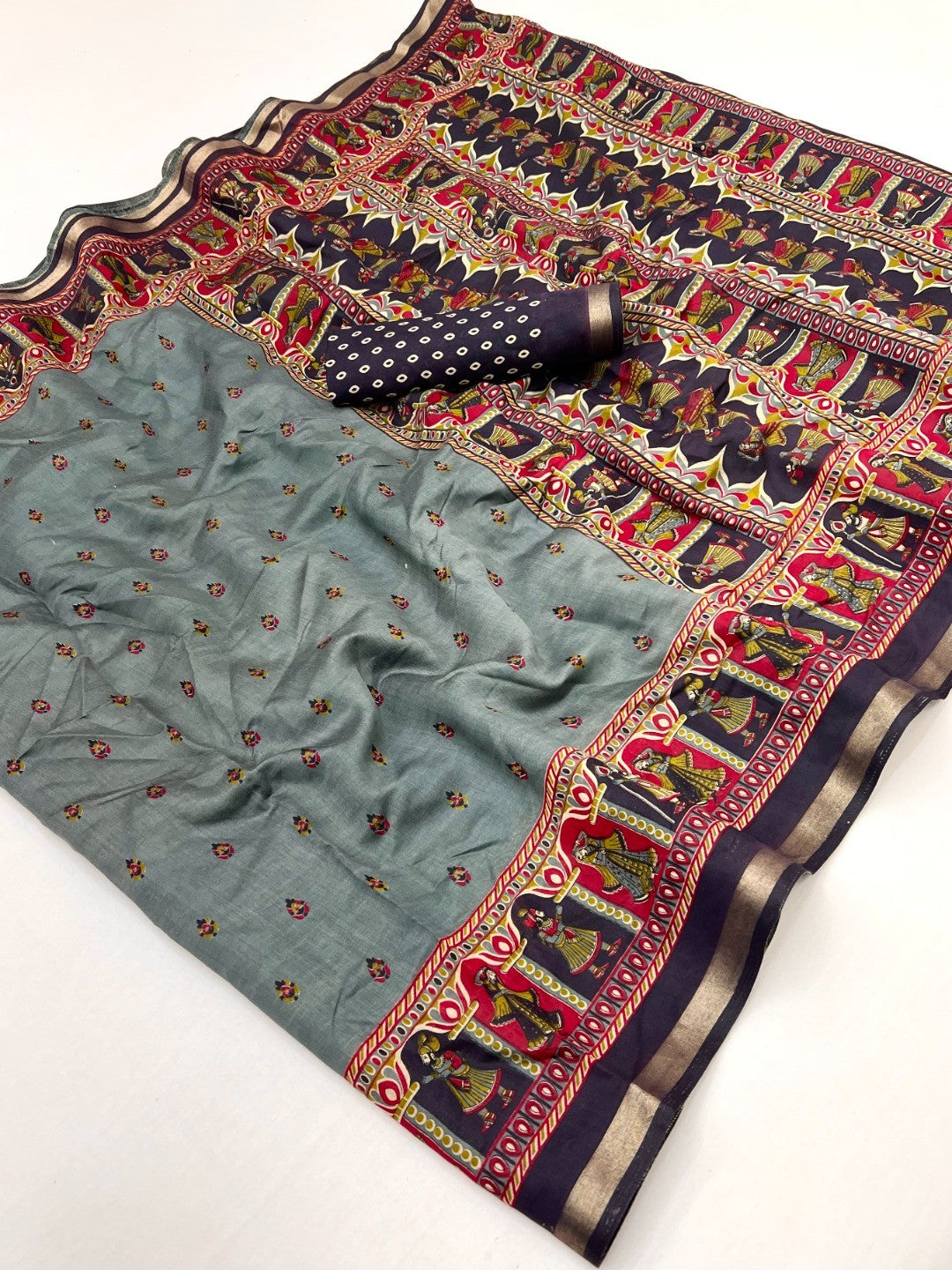 Elegant Grey Viscose Saree with Zari Border and Traditional Fancy Print - Image 2