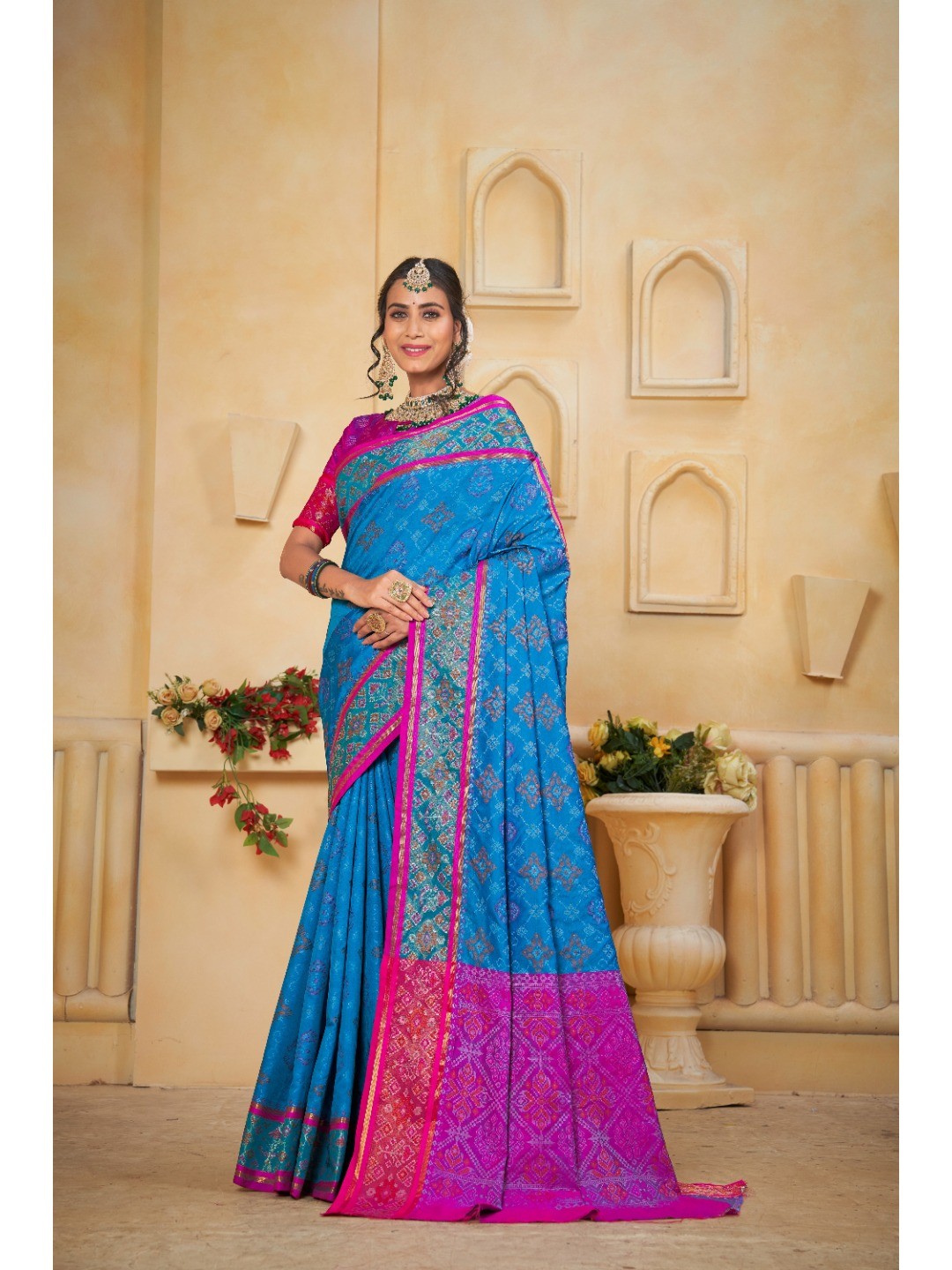 Designer Sky Blue Banarasi Silk Saree With Intricate Patola Zari Weaving & Fancy Border - Image 5