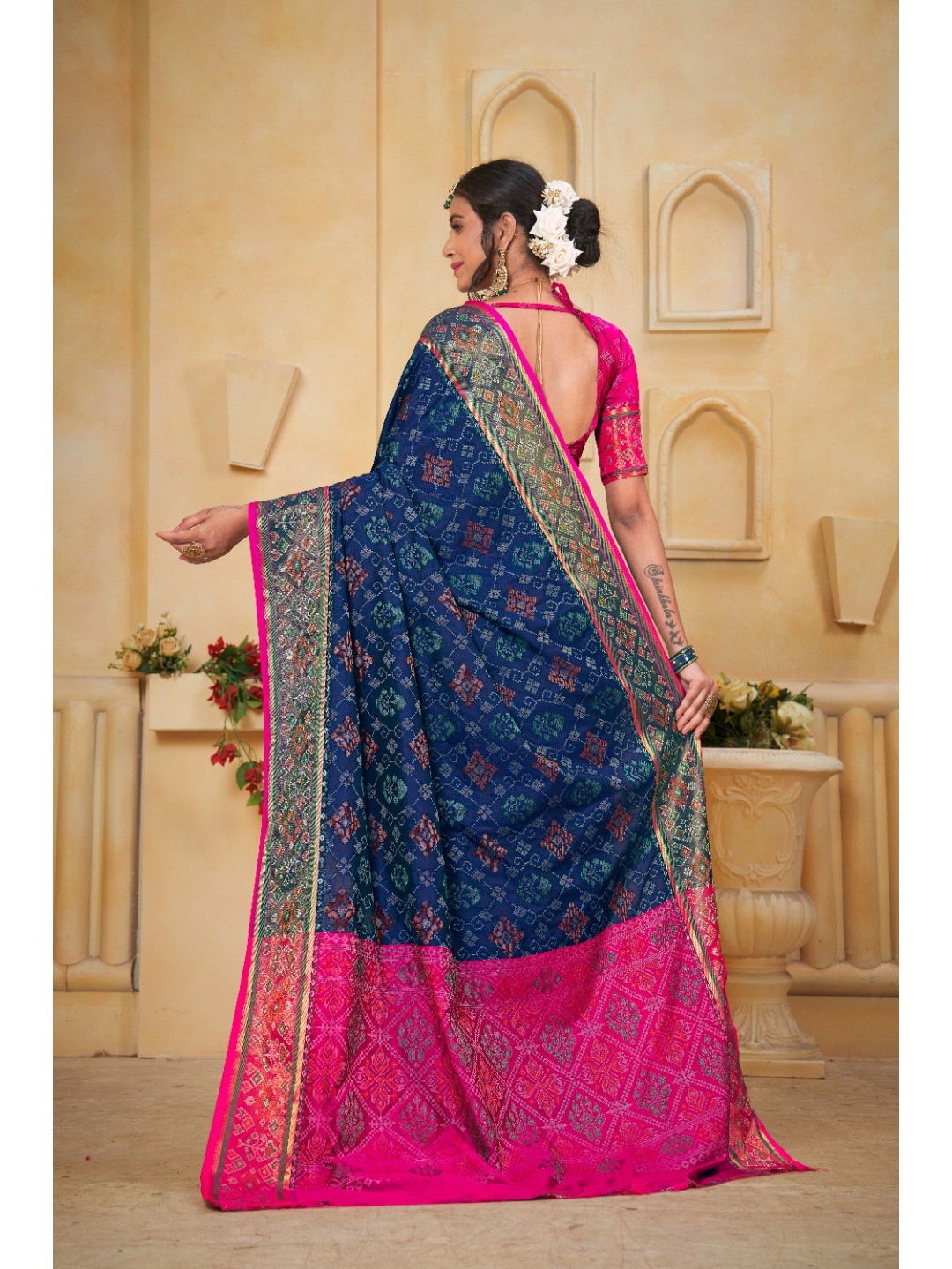 Designer Navy Blue Banarasi Silk Saree With Intricate Patola Zari Weaving & Fancy Border - Image 2