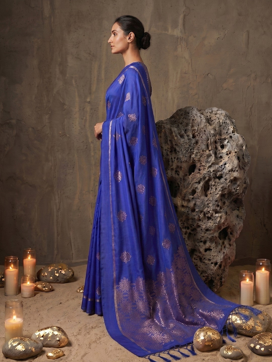 Luxurious Royal Blue Silk Blend Saree Featuring Elegant Zari Weaving Work & Tassel Accents - Image 4