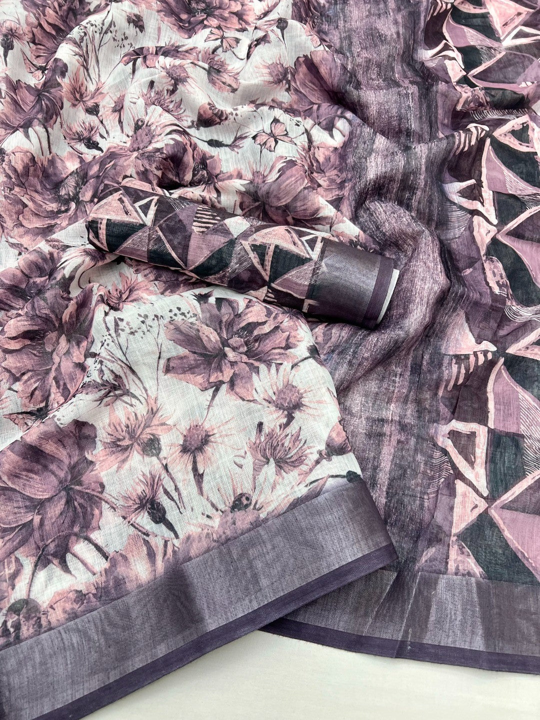 Charming Wine Floral Digital Print Linen Cotton Saree With Luxe Zari Weaving Border - Image 3
