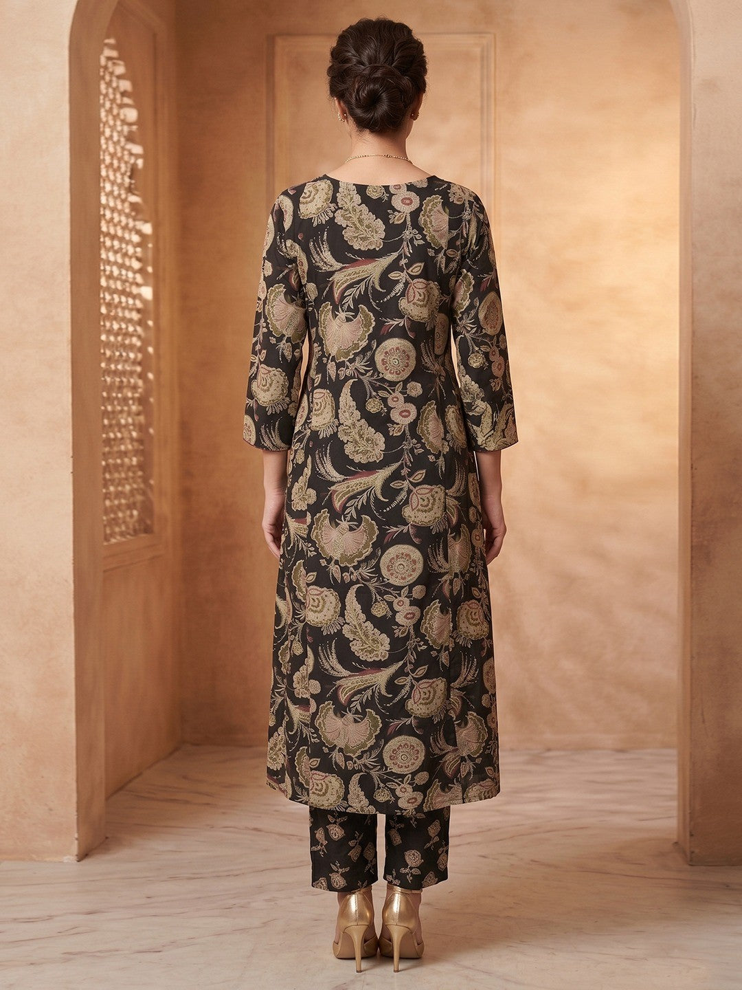 Black Straight Fit Pure Cotton Kurta Set with Floral Design Chic Wear - Image 3