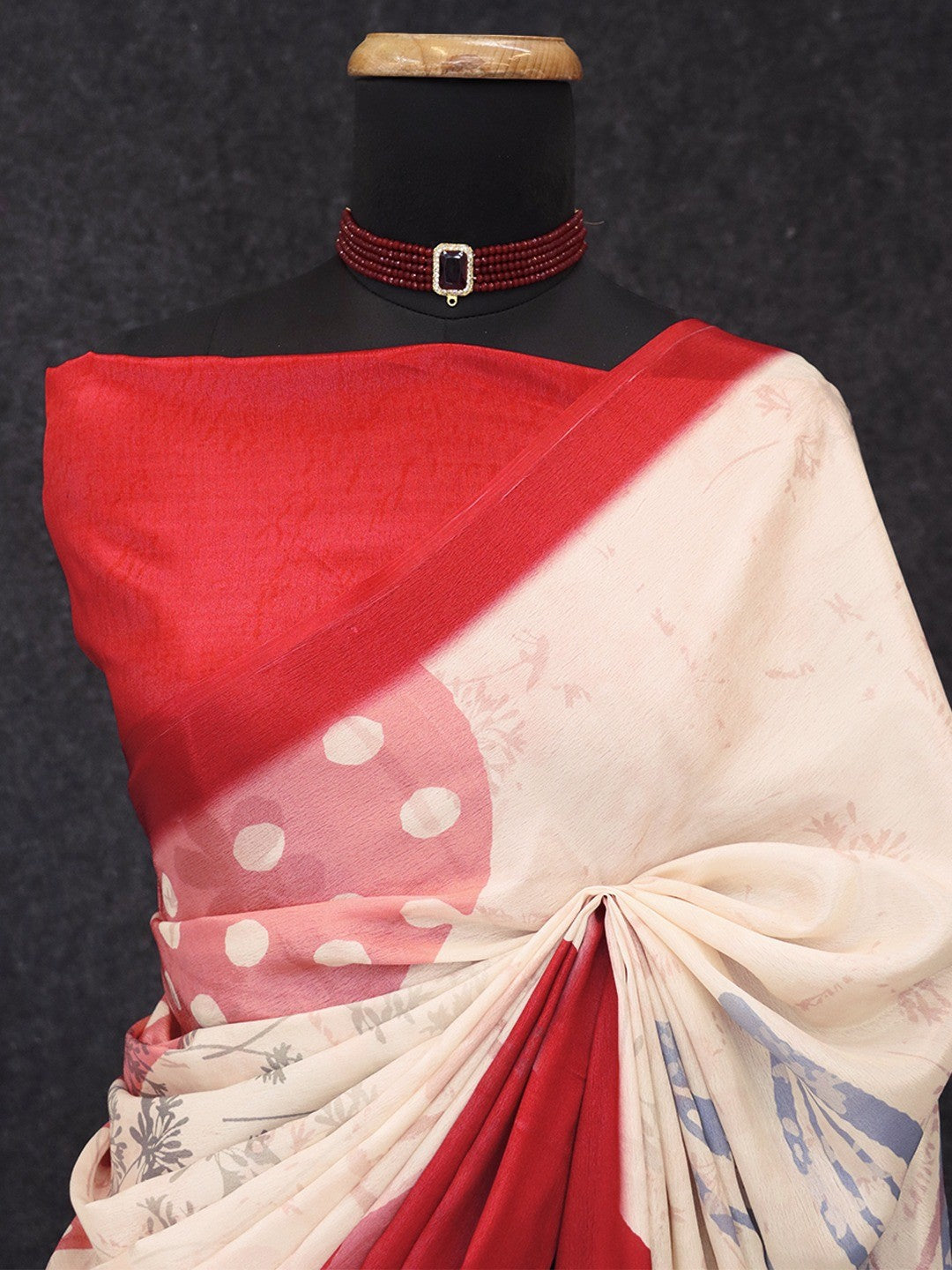Elegant Cream Floral Digital Printed Chinon Saree With Designer Work - Image 4