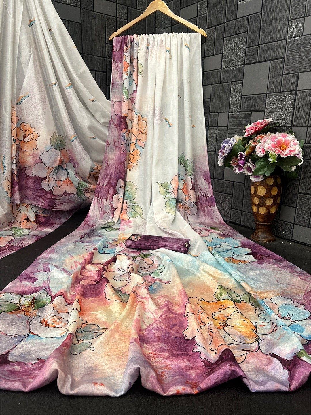 Stunning Offwhite Floral Pattern Chinon Saree With Rich Designer Work - Image 3