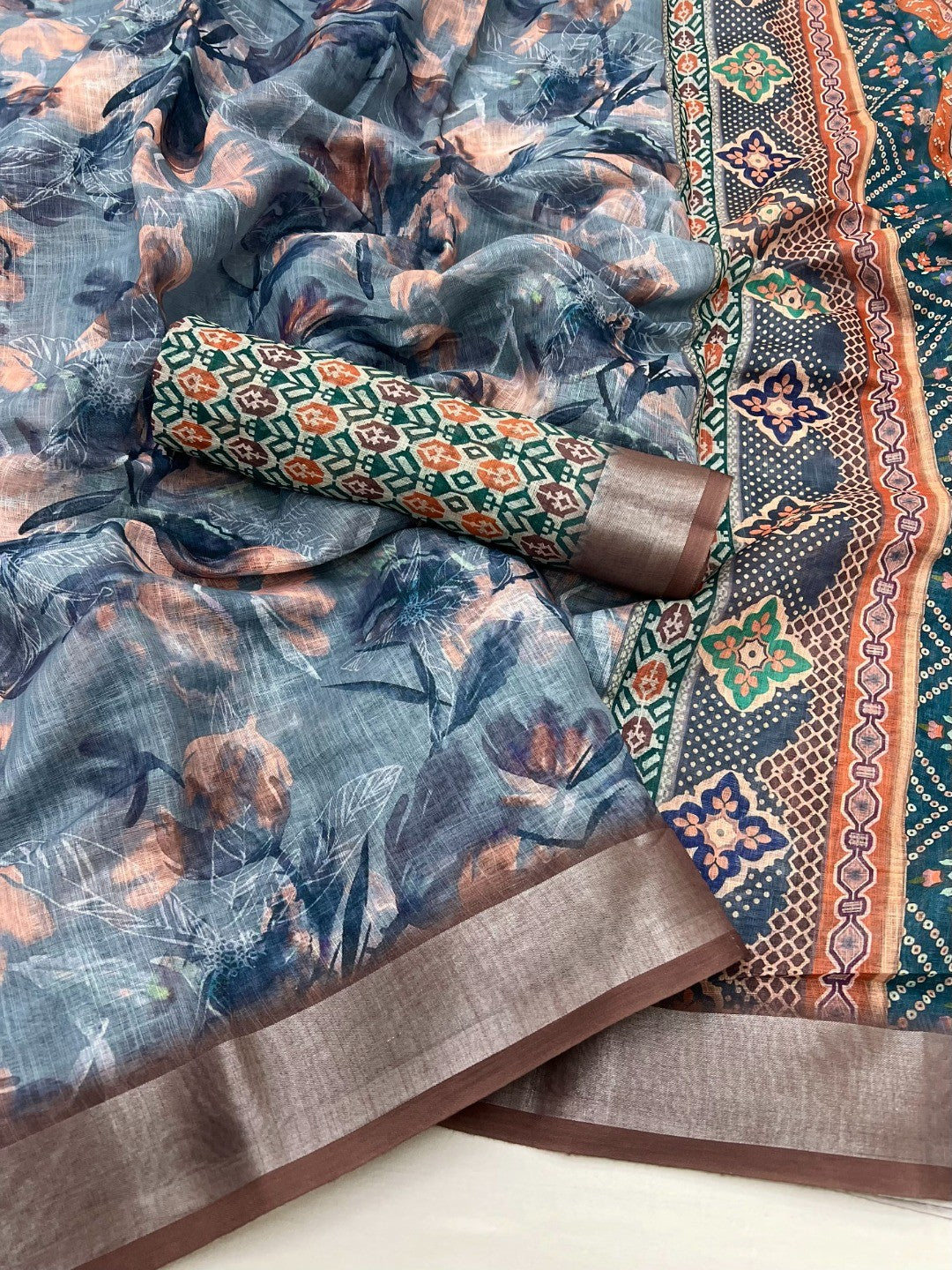 Elegant Grey Floral Art Digital Printed Linen Saree With Intricate Zari Border Work - Image 2