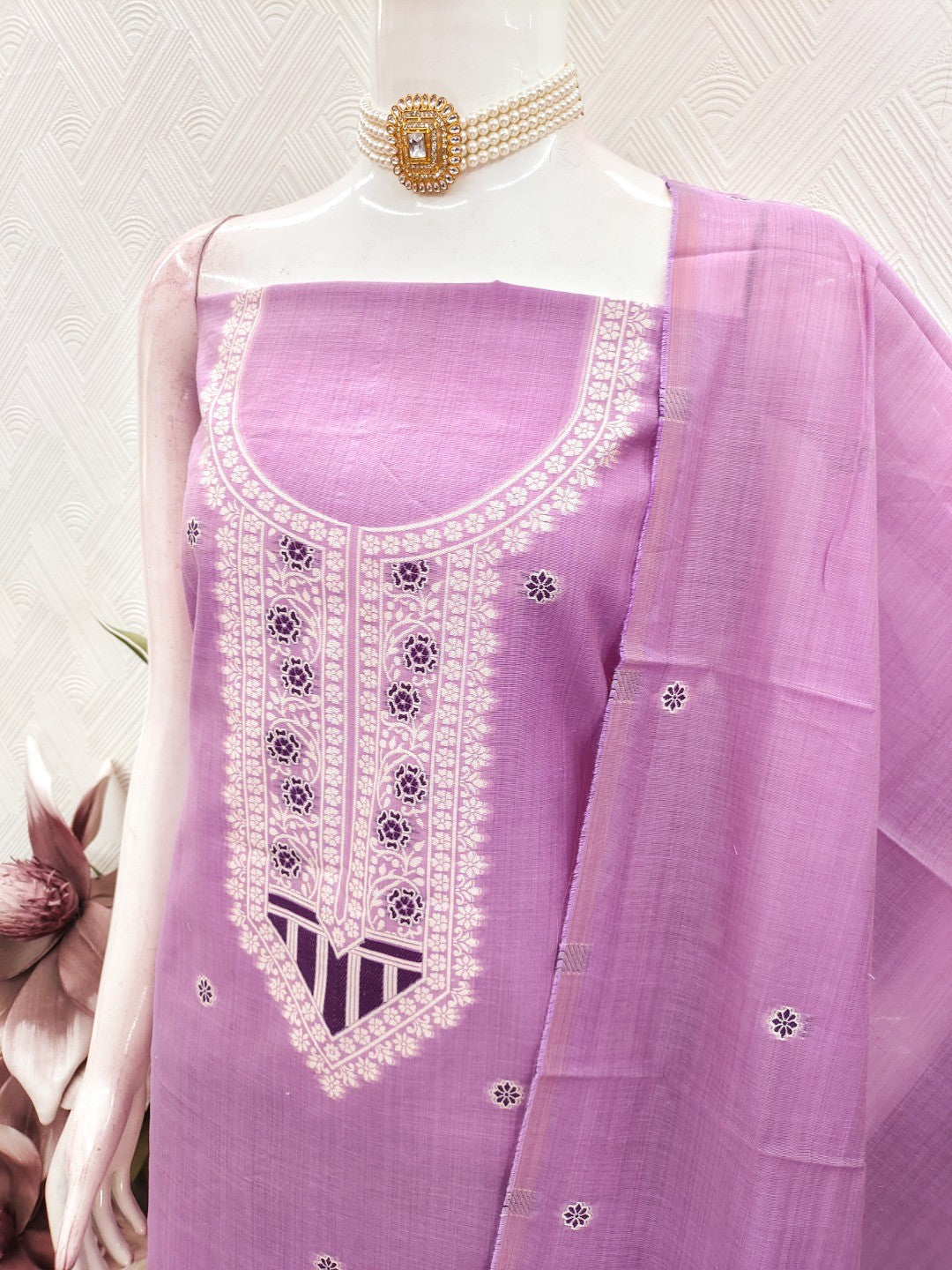 Luxurious Light Purple Traditional Floral Weaving Jamdani Chanderi Cotton Dress Material - Image 4