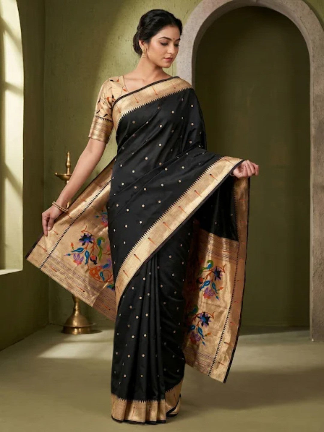 Elegant Black Banarasi Silk Paithani Saree with Floral Zari Pallu - Image 1