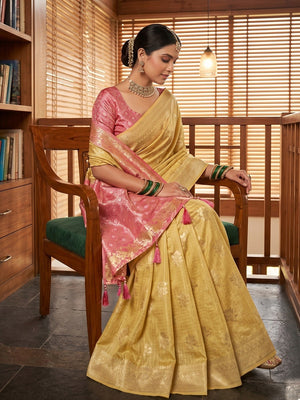 Yellow Cotton Silk Saree with Sophisticated Traditional Appeal - Image 2