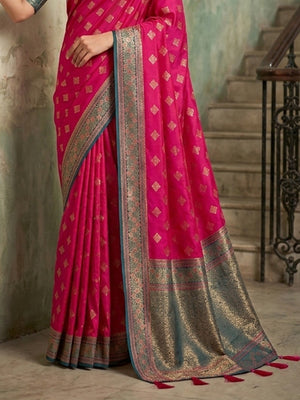 Elegant Pink Silk Blend Zari Work Saree for Festive Occasions - Image 2