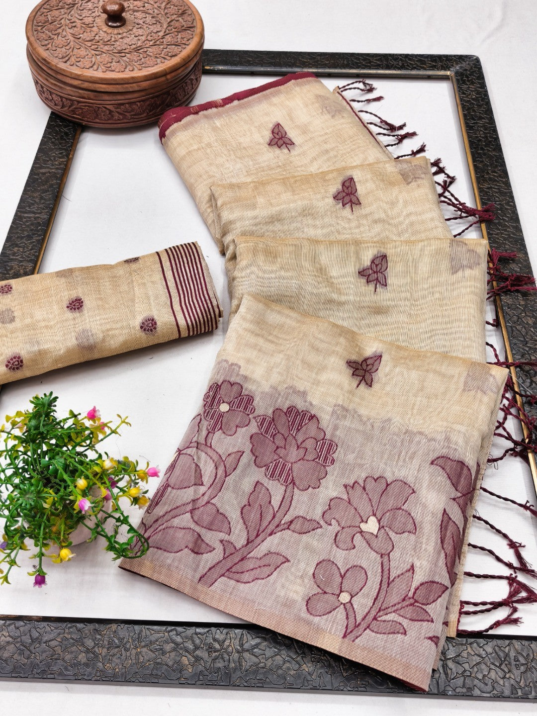 Elegant Beige Pure Cotton Saree with Wine Floral Thread Work - Image 2