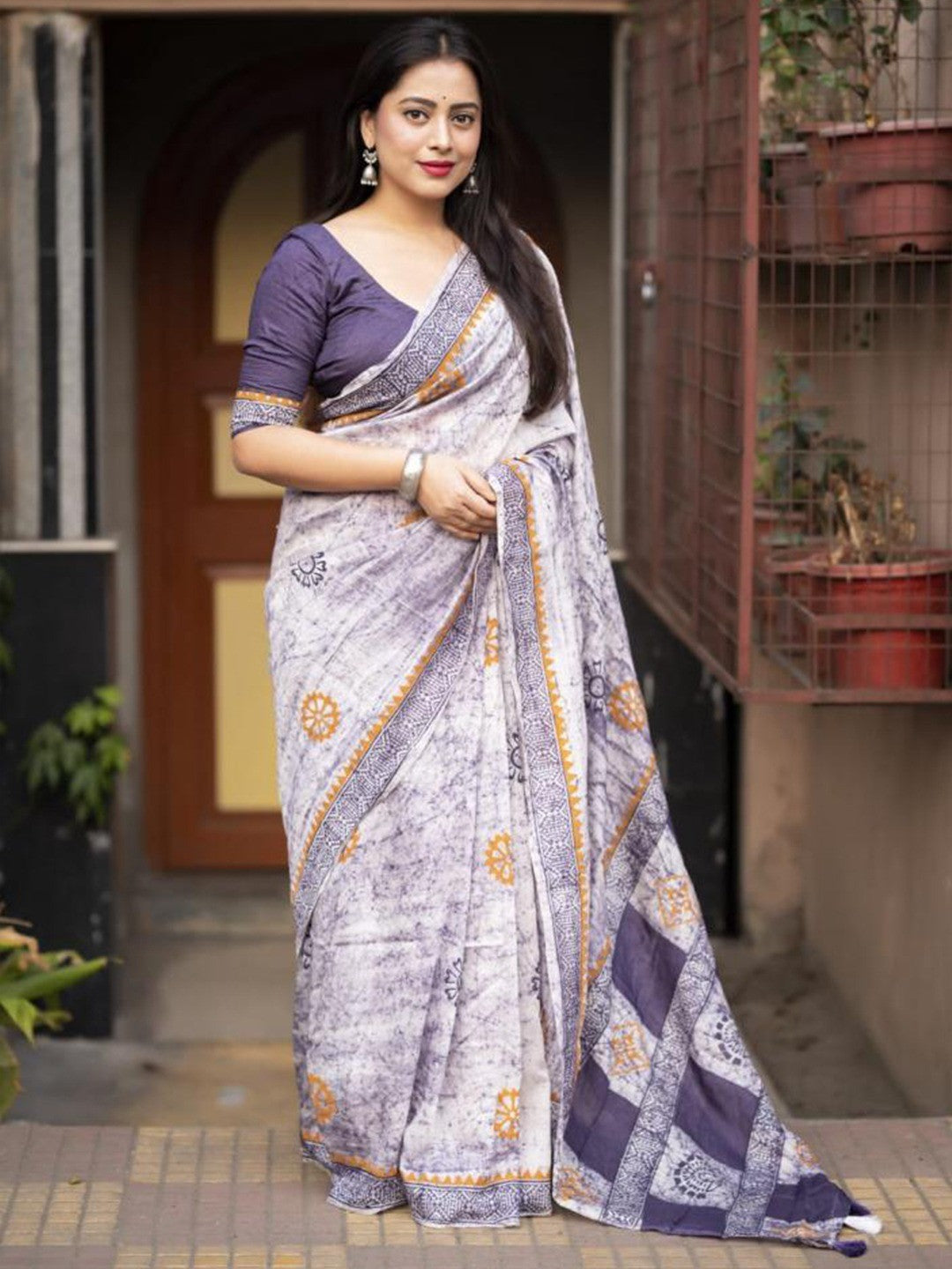 Lavender Linen Saree with Hand Block Printed Geometric Patterns - Image 1